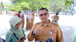 Budi Utama Tinjau Pembangunan Long Segmen & BroadWalk Pantai Pasir Padi